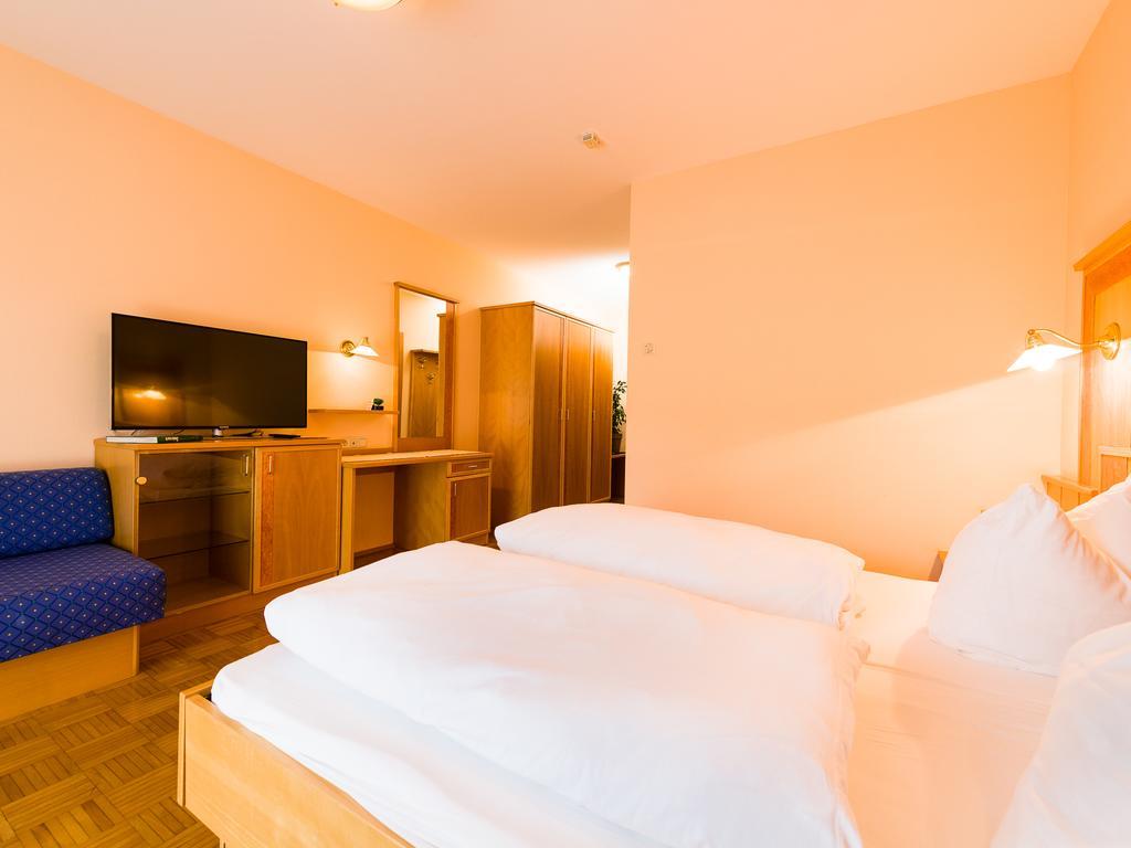 Gasthof Hotel Schmied Arnfels Ngoại thất bức ảnh