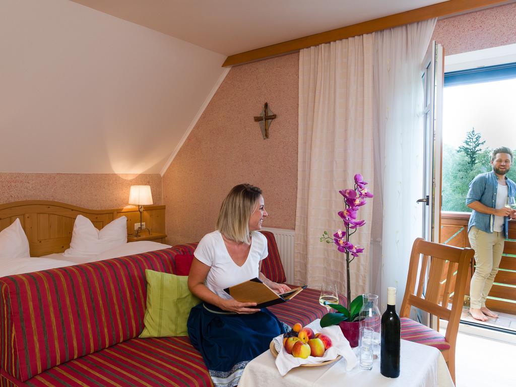 Gasthof Hotel Schmied Arnfels Ngoại thất bức ảnh