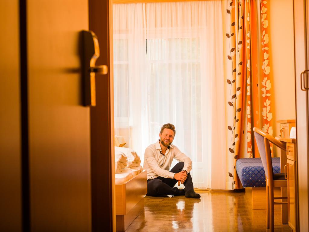 Gasthof Hotel Schmied Arnfels Ngoại thất bức ảnh