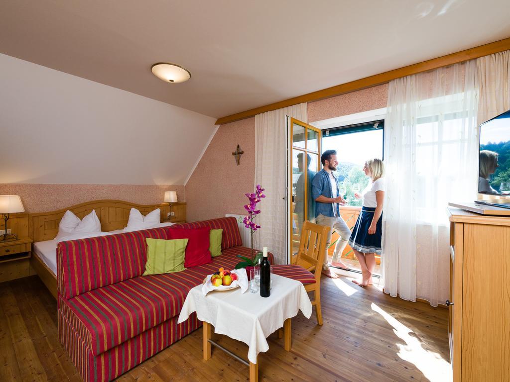 Gasthof Hotel Schmied Arnfels Ngoại thất bức ảnh